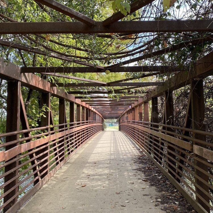 Edward Rendon Sr. Metropolitan Park at Festival Beach